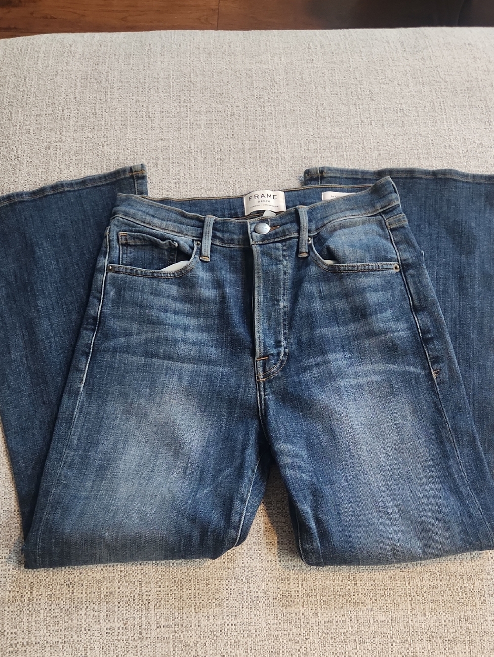 FRAME Denim Flare Jeans in Medium Blue